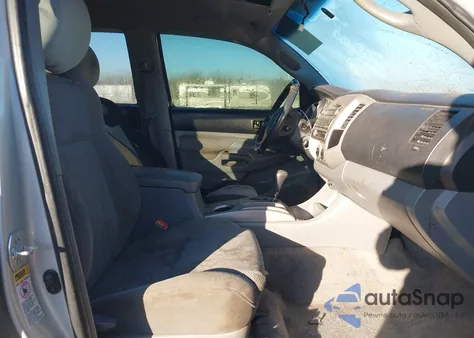 2009 Toyota Tacoma Base V6 z USA, uszkodzony, nr VIN 3TMLU42N59M021020